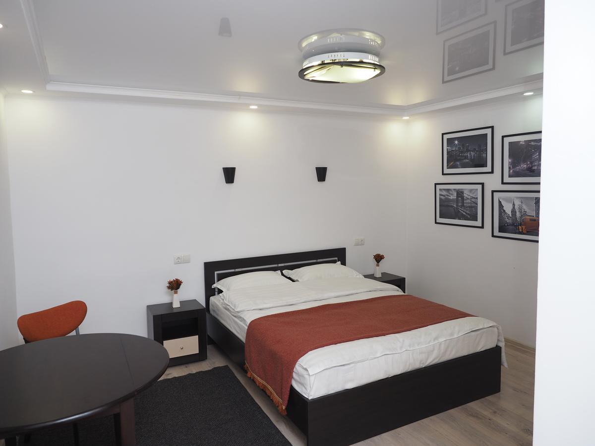 Prime Time Guest House Kant Exterior foto