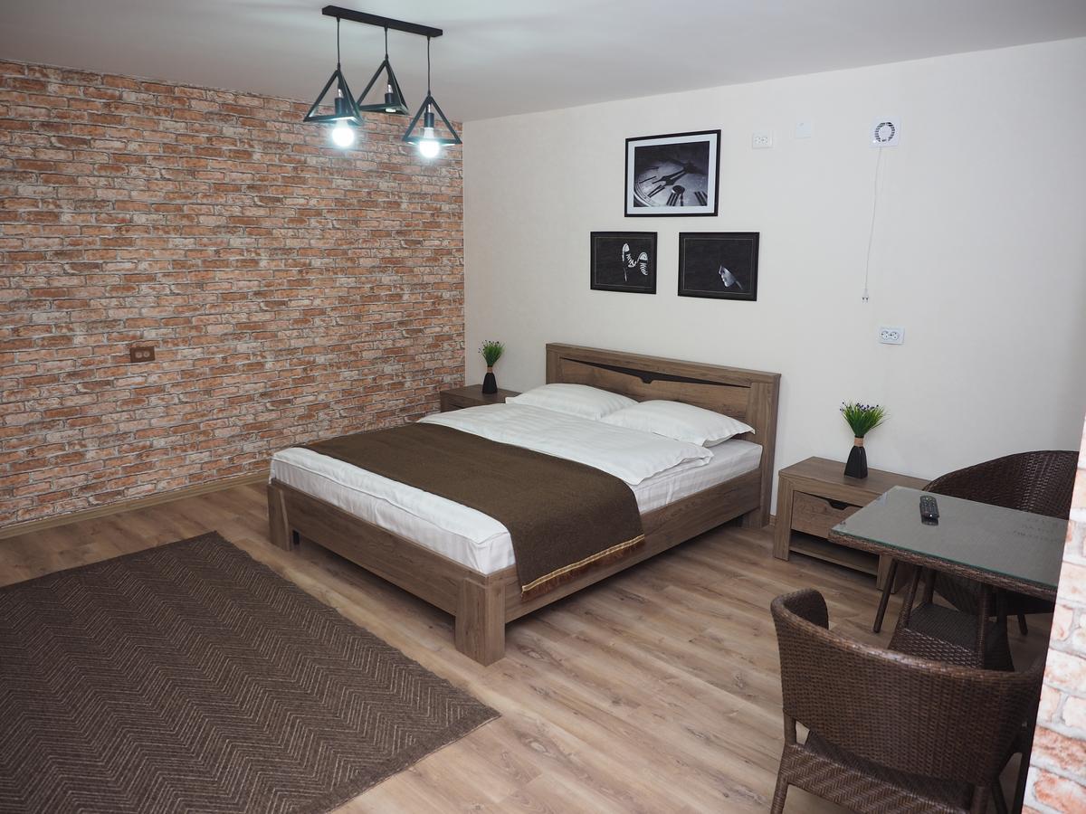 Prime Time Guest House Kant Exterior foto