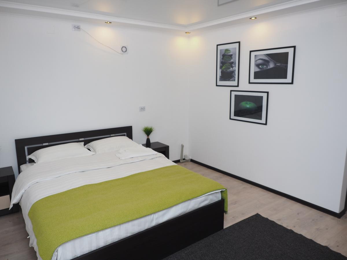 Prime Time Guest House Kant Exterior foto