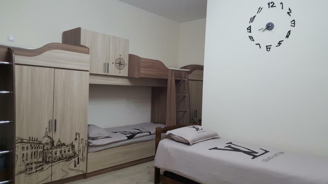 Prime Time Guest House Kant Exterior foto