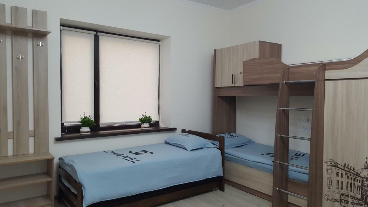 Prime Time Guest House Kant Exterior foto
